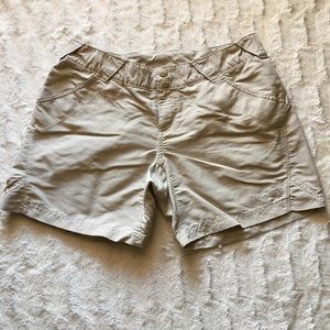 Columbia Ladies Tan Shorts